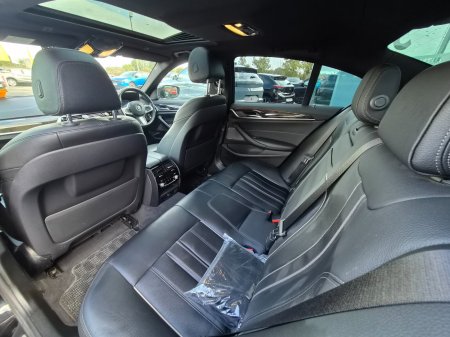 2018 BMW 5-Series - photo 11