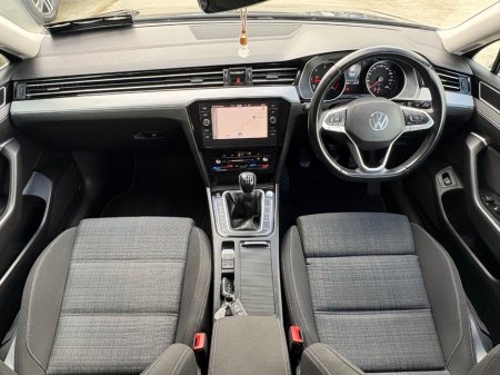 2021 Volkswagen Passat - photo 18