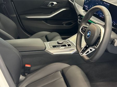 2026 BMW 3-Series - photo 12