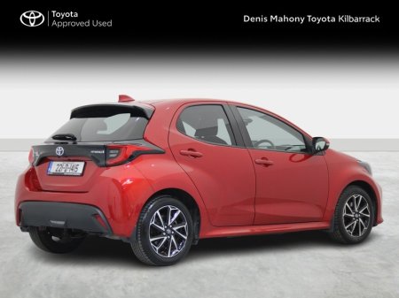 2022 Toyota Yaris - photo 2