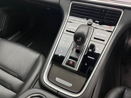 2018 Porsche Panamera - photo 32