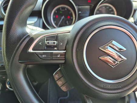 2023 Suzuki Swift - photo 18