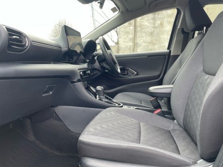 2024 Toyota Yaris - photo 6