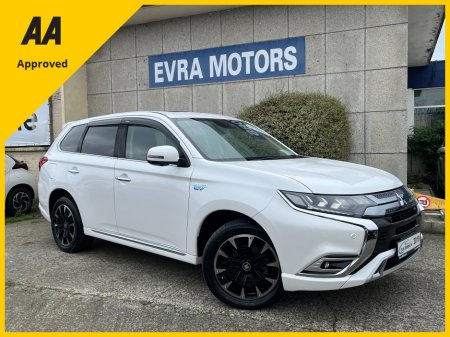 2019 Mitsubishi Outlander G PHEV 4WD HYBRID AUTOMATIC 2.4 PETROL //HIGH SPEC//SUNROOF//HALF LEATHER HEATED SEATS//HEATED STEER