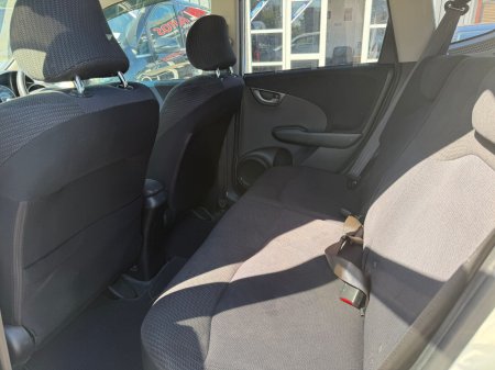 2012 Honda Fit - photo 17