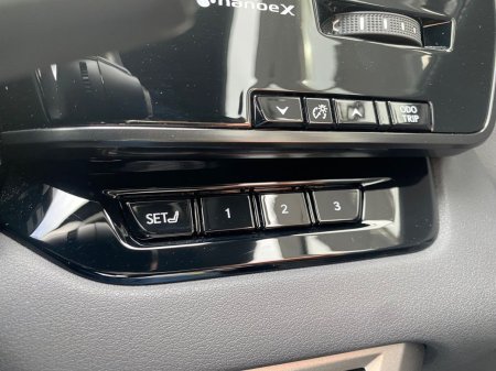 2025 Lexus RX450H+ - photo 19