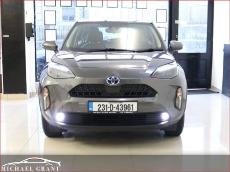 2023 Toyota Yaris Cross - photo 2