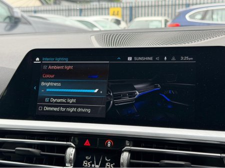 2022 BMW 3-Series - photo 26