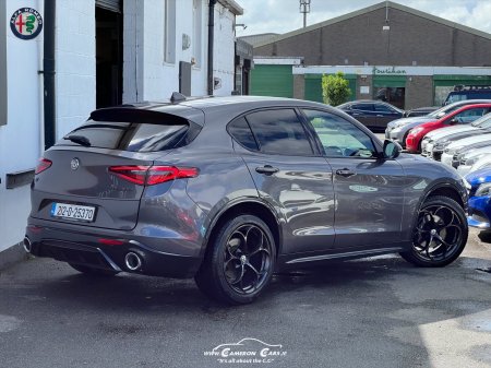 2021 Alfa Romeo Stelvio - photo 2