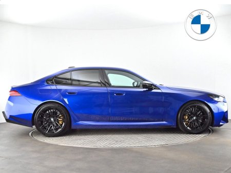 2025 BMW M5 - photo 23