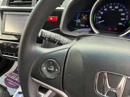 2015 Honda Fit - photo 24