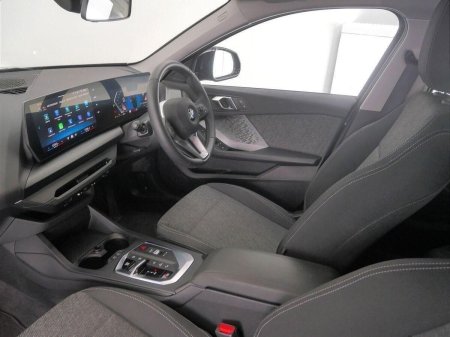 2026 BMW 1-Series - photo 7