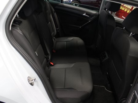 2019 Volkswagen Golf - photo 28