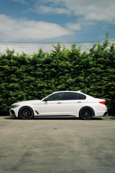 2018 BMW 5-Series - photo 2
