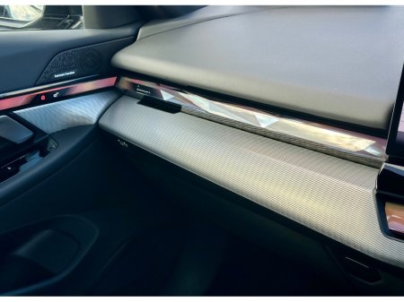 2026 BMW 5-Series - photo 15