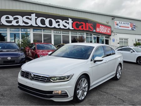 2017 Volkswagen Passat 2.0 TSI R-LINE EDITION - FULL LEATHER HEATED SEATS - R-LINE EDITION FULLY LOADED - DIGITAK DASH CARP