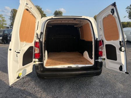 2020 Peugeot Partner - photo 14