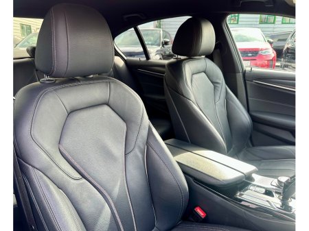 2022 BMW 5-Series - photo 9