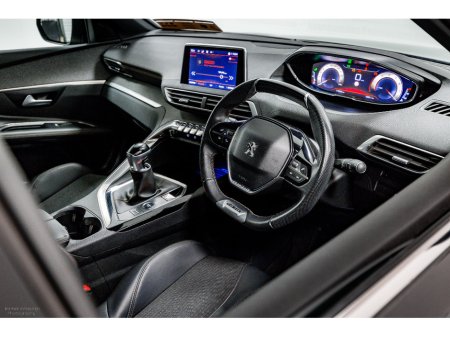 2018 Peugeot 3008 - photo 2