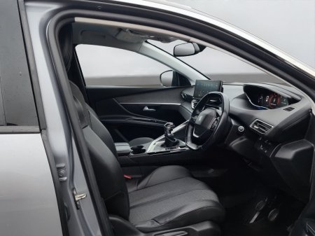 2021 Peugeot 5008 - photo 3
