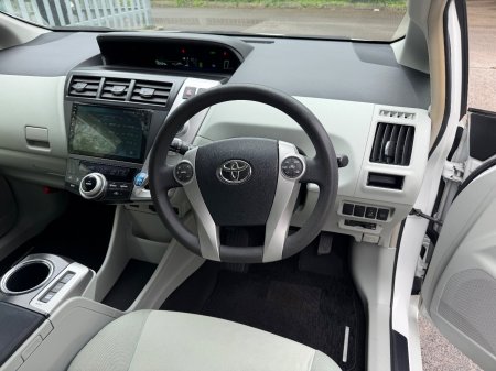 2013 Toyota Prius - photo 12