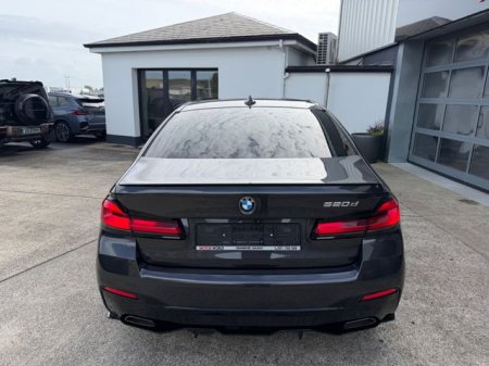 2021 BMW 5-Series - photo 3