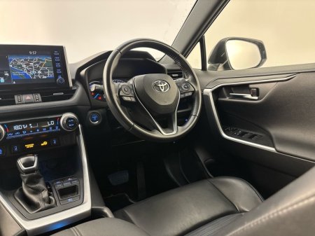 2020 Toyota RAV4 - photo 9