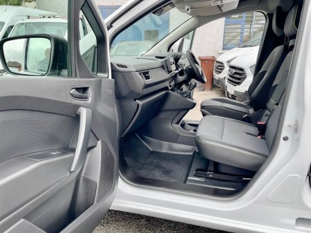 2023 Renault Kangoo - photo 22