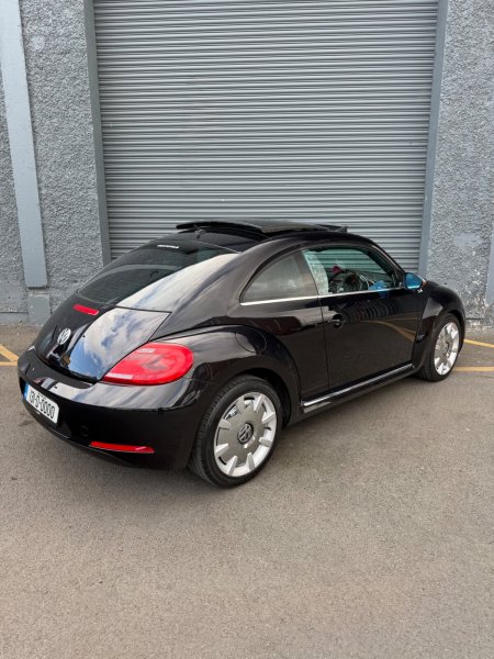 2013 Volkswagen Beetle - photo 2