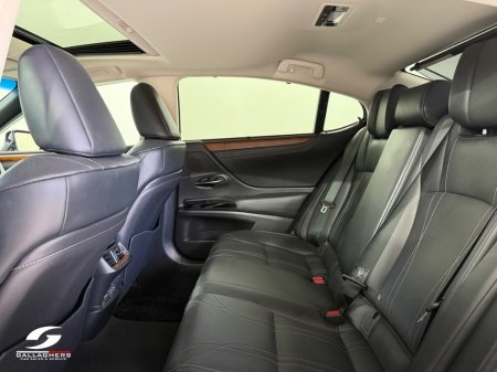 2021 Lexus ES - photo 17