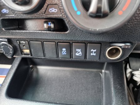 2017 Toyota Hilux - photo 22