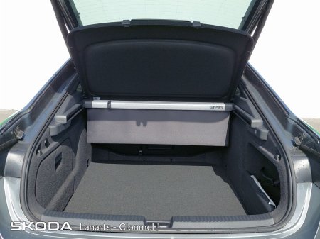 2026 Skoda Superb - photo 10
