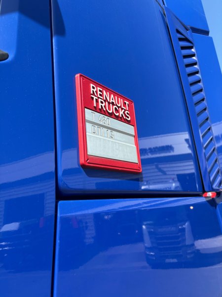 2022 Renault T480 - photo 6