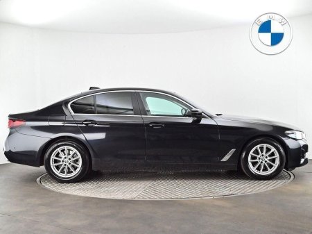 2023 BMW 5-Series - photo 23