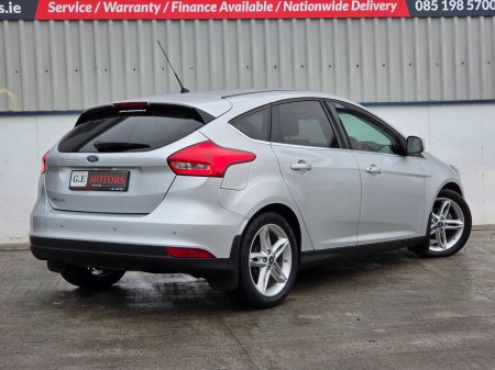 2015 Ford Focus - photo 8