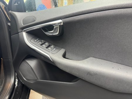 2017 Volvo V40 - photo 17