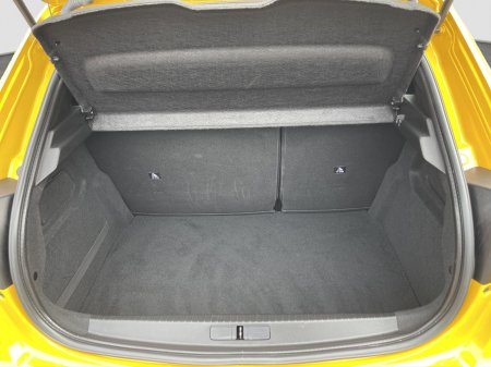 2021 Peugeot 208 - photo 21