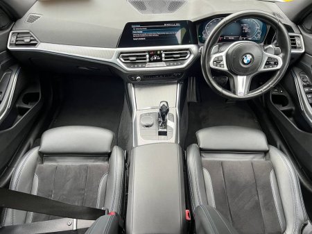 2021 BMW 3-Series - photo 10