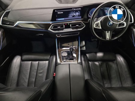 2022 BMW X5 - photo 4
