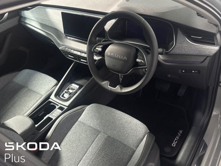 2025 Skoda Octavia - photo 8
