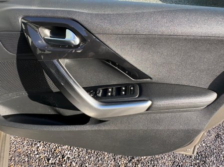 2015 Peugeot 208 - photo 6
