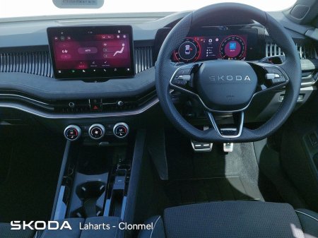 2026 Skoda Superb - photo 2