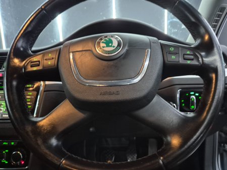 2010 Skoda Superb - photo 11