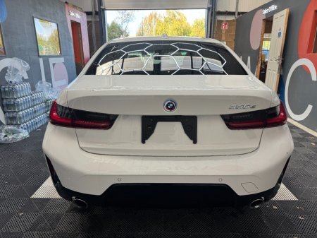 2023 BMW 3-Series - photo 4