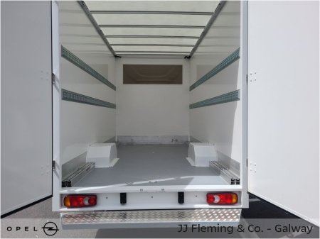 2026 Opel Movano - photo 11