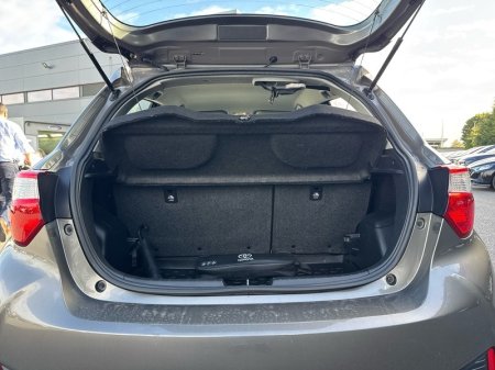 2019 Toyota Yaris - photo 10