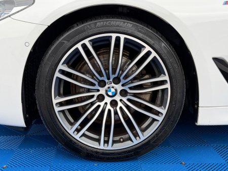 2018 BMW 5-Series - photo 14
