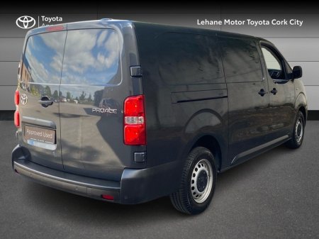 2024 Toyota Proace - photo 2