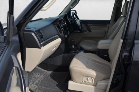 2016 Mitsubishi Pajero - photo 14