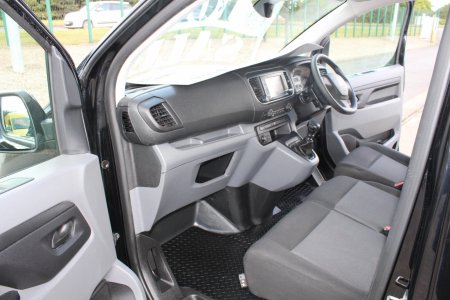 2023 Vauxhall Vivaro - photo 14